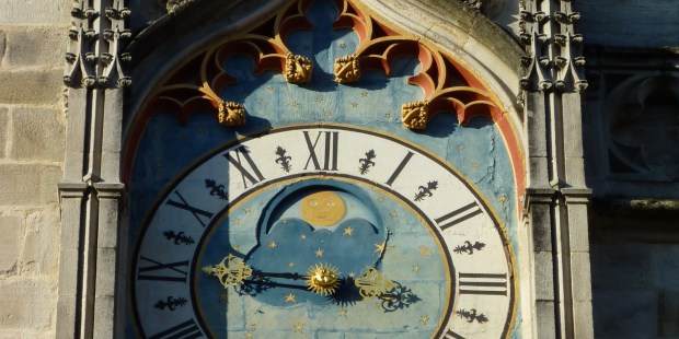 i-meravigliosi-orologi-astronomici-nascosti-nelle-chiese-7944